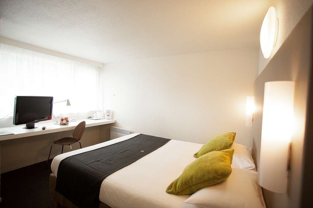 Campanile Avallon Sauvigny-le-Bois Kamer foto